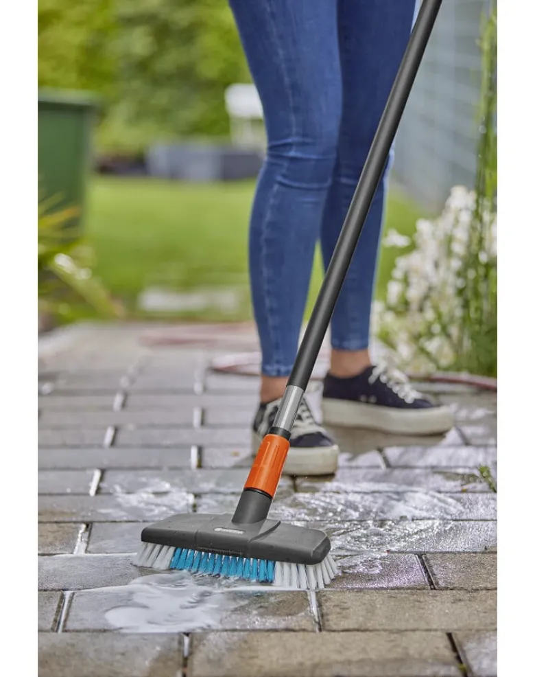 GARDENA Cleansystem Spazzolone hard per superfici grandi e resistenti