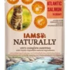 IAMS Naturally Adult Cat con salmone dell'Atlantico in salsa 3 x 85 g + 1 GRATIS